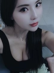 丰满奶大水多老师