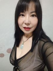 大奶欲女李柏朴