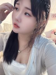 蜜桃臀清纯嫩妹大奶长腿