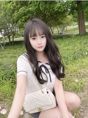 童颜小可爱依恋