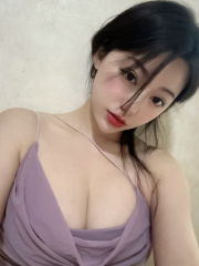 大奶小姐姐