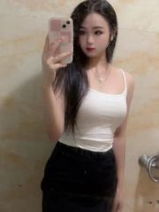 分享个极品靓女20岁左右