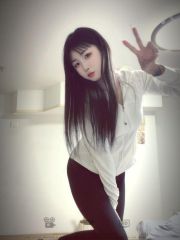 极品大长腿三点粉美少女身材好颜值高