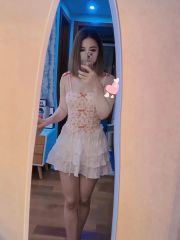 肤白貌美大胸妹子