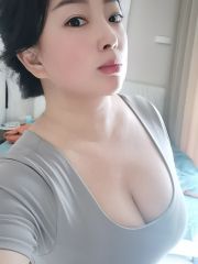 又萝莉又骚的妹子