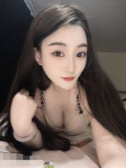 年轻美女特别主动配合