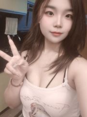 翘臀豪乳小妹粉嫩清纯口活好