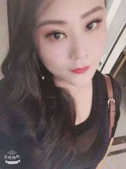 黑丝制服诱惑性感御姐，服务全程配合