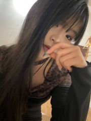 苗条紧逼大奶小骚妹萌萌