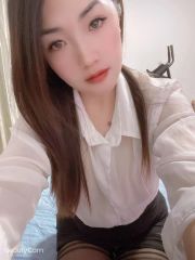 肤白大胸少妇花样多