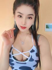 敏感粉嫩微胖女生