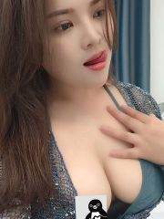 大胸妩媚水多
