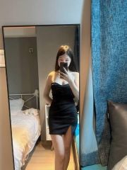 极品粉鲍滑嫩小妹