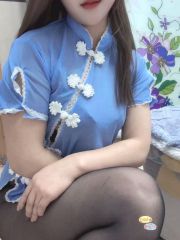 南山袜服诱惑人妻
