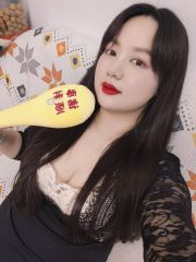 热辣白虎大长腿性感美眉