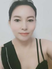 可舌吻的少妇
