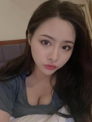 性感少妇身材火辣