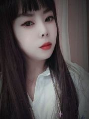 性感丰满小娇妻服务一流