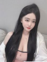 身材极品白虎嫩妹