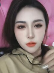 双胞胎姐妹花
