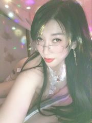 眼镜妹爽歪歪