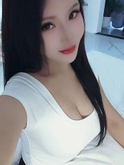 肤白大奶莉莉