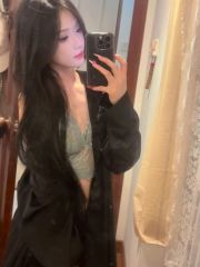 气质美女叫声销魂
