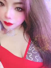 温柔体贴美丽女人