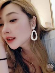 兼职白虎骚嫩妹