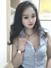 年轻漂亮骚气少女