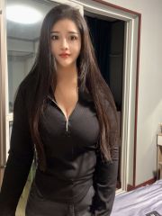 前凸后翘大胸御姐