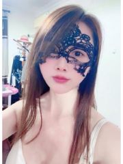 反差白嫩小妹