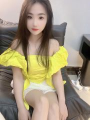 可甜可御白皙小仙女