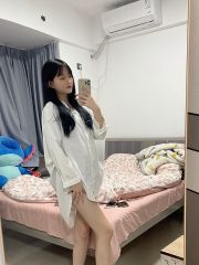 年轻大长腿白嫩滑润小猫咪
