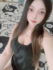 雁塔性感三点粉兼职小妹