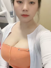 体验风韵犹存的御姐