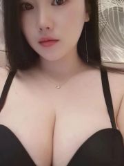 甜美颜值雪儿