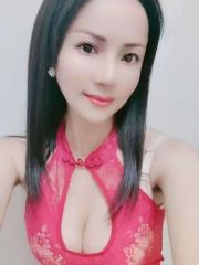 亲和温柔的大姐姐