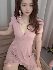 高颜值气质骚女口活一流