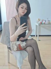 刚下海嫩妹活好长腿