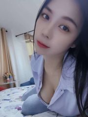 性感美女粉乳屁股翘翘的