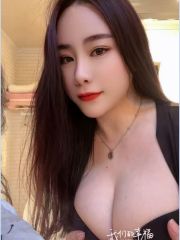美胸长腿制服老师