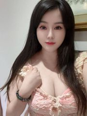 胸大肥臀风骚御姐