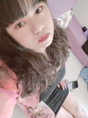 大胸丰满小姐姐
