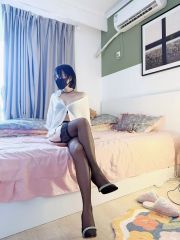 黑丝长腿小骚妹，叫声销魂炮架子身材
