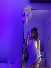 性感丰满白嫩高挑大长腿