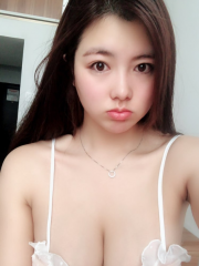 大胸多汁性感彤彤