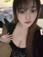 妹妹很主动，叫声很诱人水多下面紧
