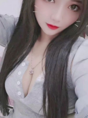 嫩白富有弹性双乳粉嫩特别软小穴很紧