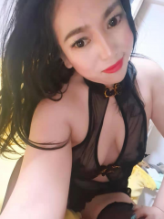 紧致成熟少妇